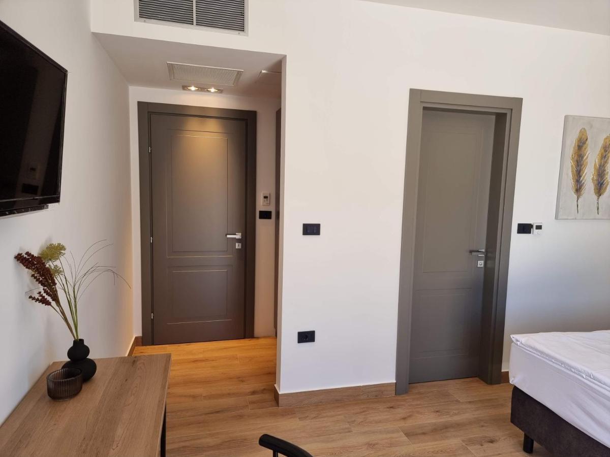 Luxury Villa Serena 2022 - With Heated Pool Cukrici Εξωτερικό φωτογραφία