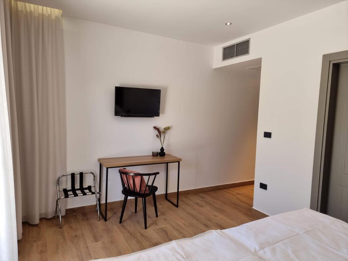 Luxury Villa Serena 2022 - With Heated Pool Cukrici Εξωτερικό φωτογραφία