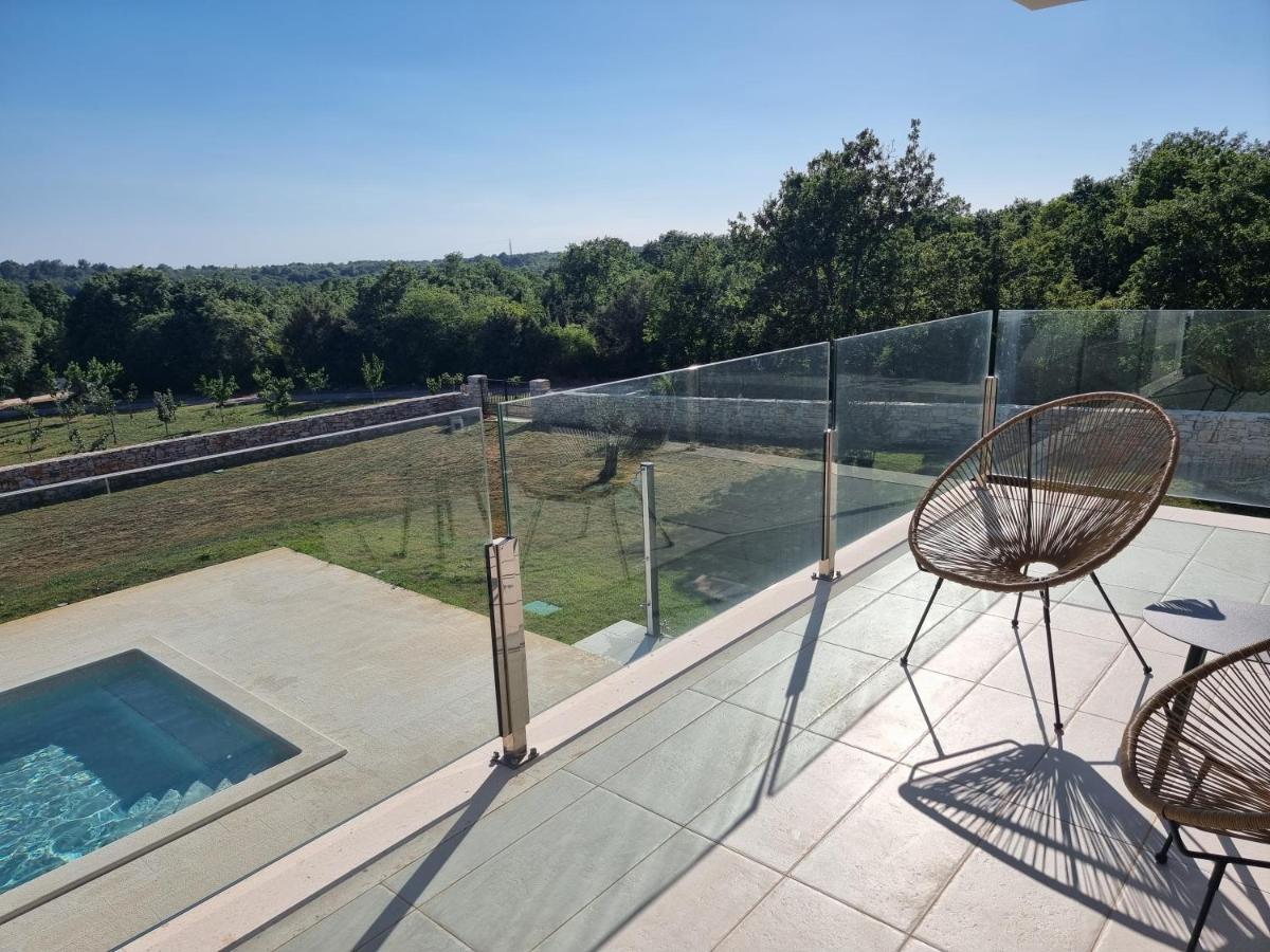 Luxury Villa Serena 2022 - With Heated Pool Cukrici Εξωτερικό φωτογραφία